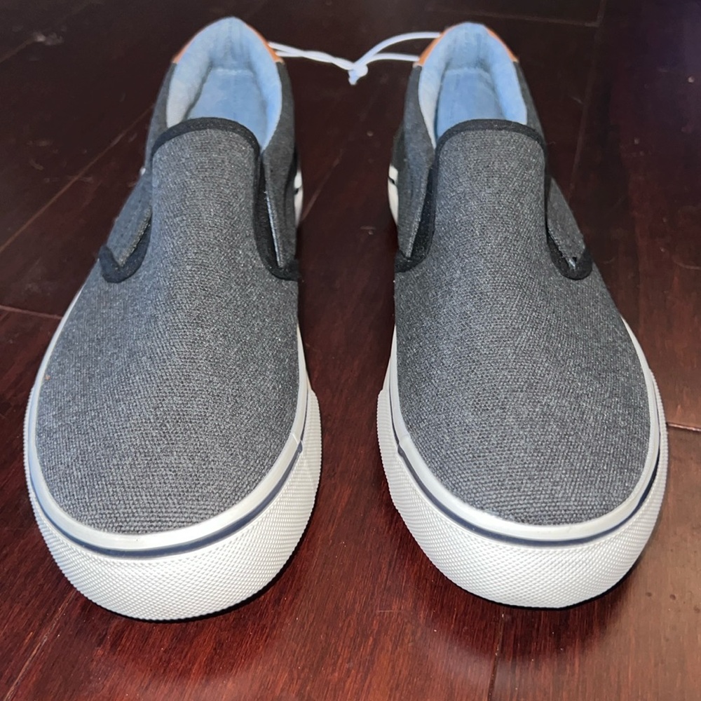 Size 9 Gotcha Slip On Shoe. New Without Tags.